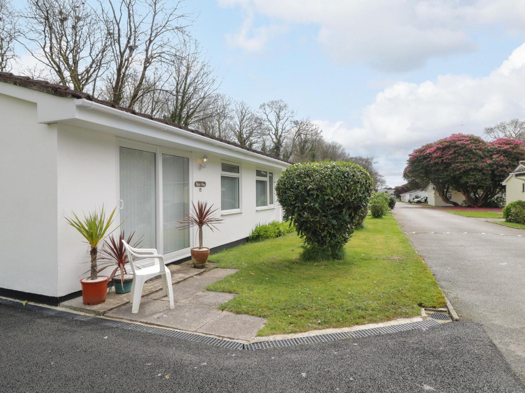 Westview Villa Liskeard Exterior photo